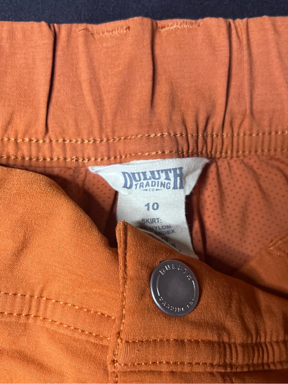 Duluth Trading Co Orange Cargo Skort. Size 10 - Picture 3 of 3